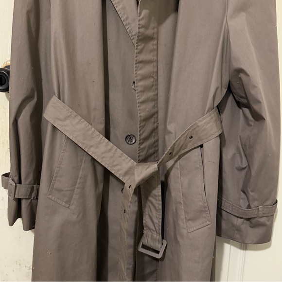 Vintage Climatizer Trench Coat Taupe | Belted | Size 42 Tall | Classic Raincoat - Picture 3 of 14